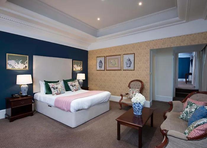 The Royal George Hotel